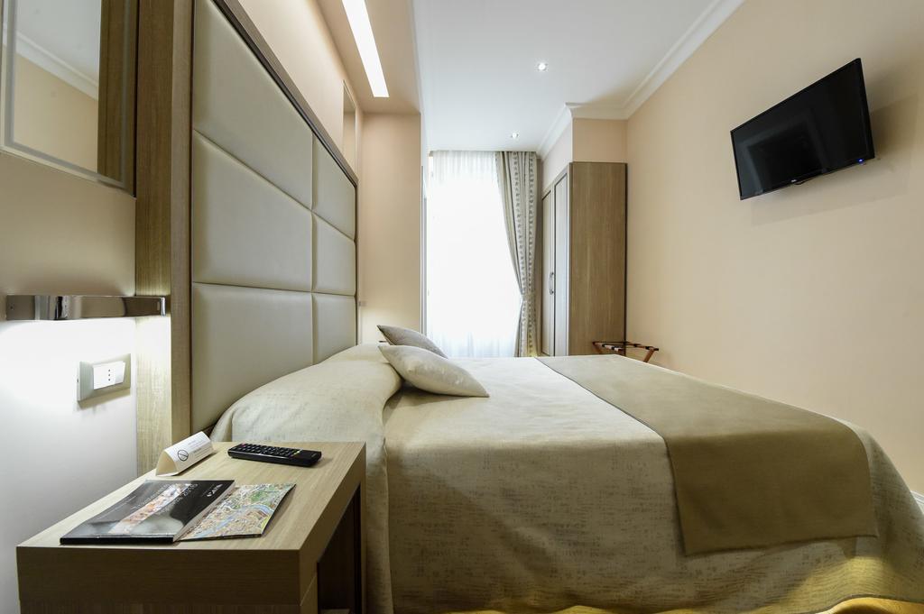 Domus Clara Hotel Rome Buitenkant foto