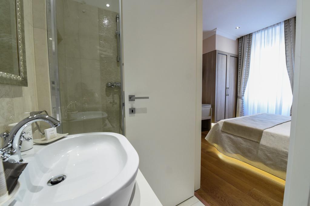 Domus Clara Hotel Rome Buitenkant foto