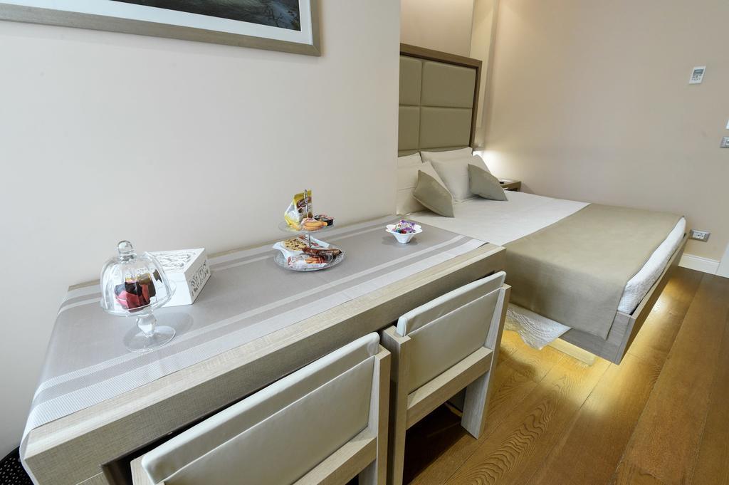 Domus Clara Hotel Rome Buitenkant foto
