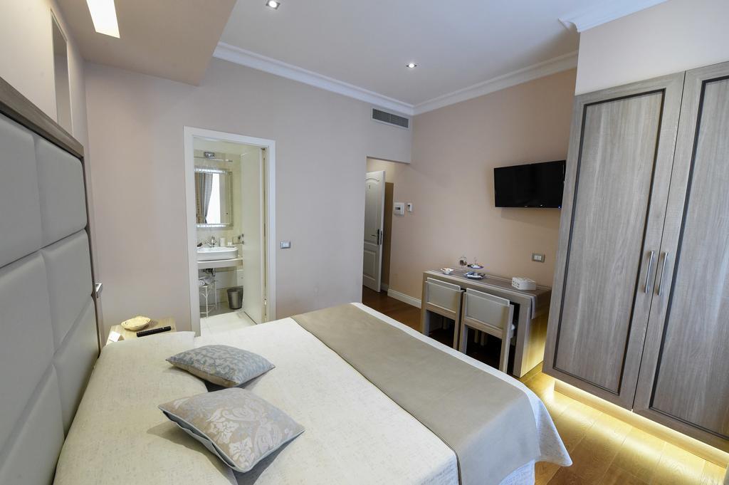 Domus Clara Hotel Rome Buitenkant foto